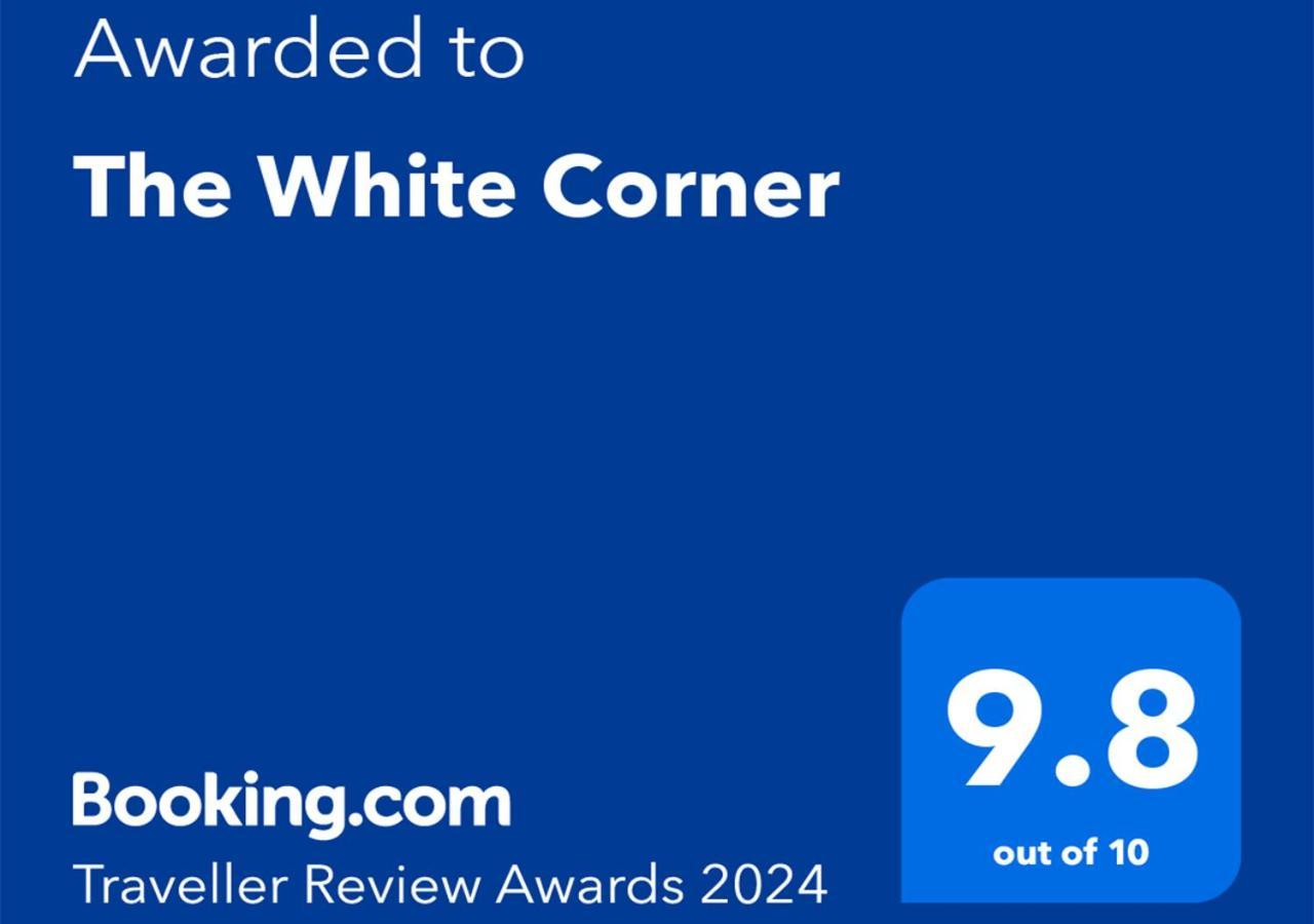 The White Corner Durrës Exterior foto